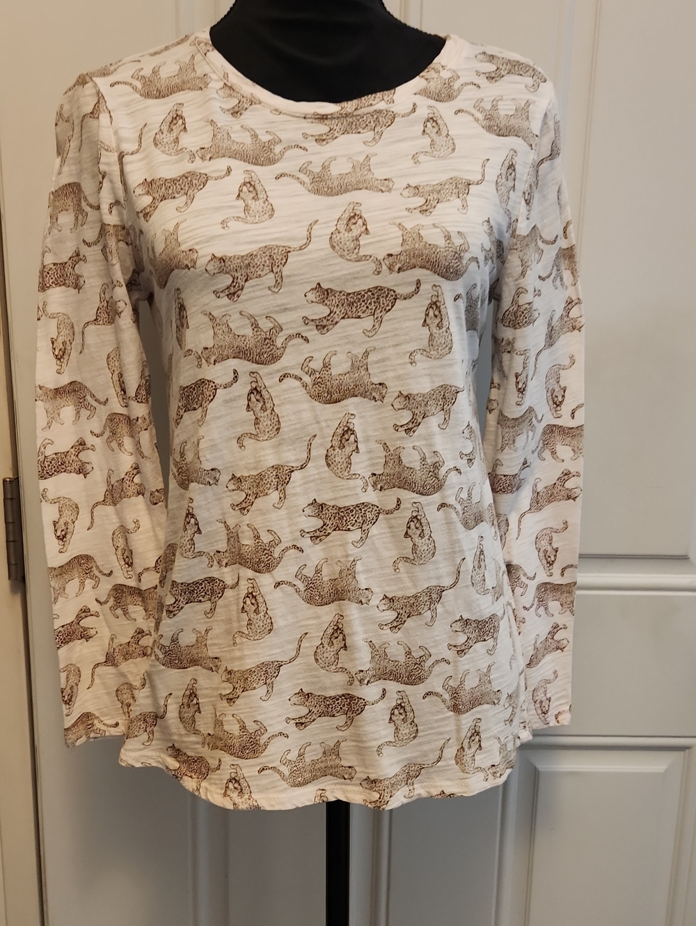 Leopard-Print Off White Long Sleeve Tee